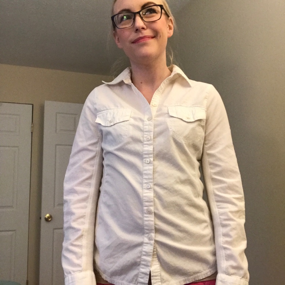 🚫SOLD🚫 Casual White Button Down